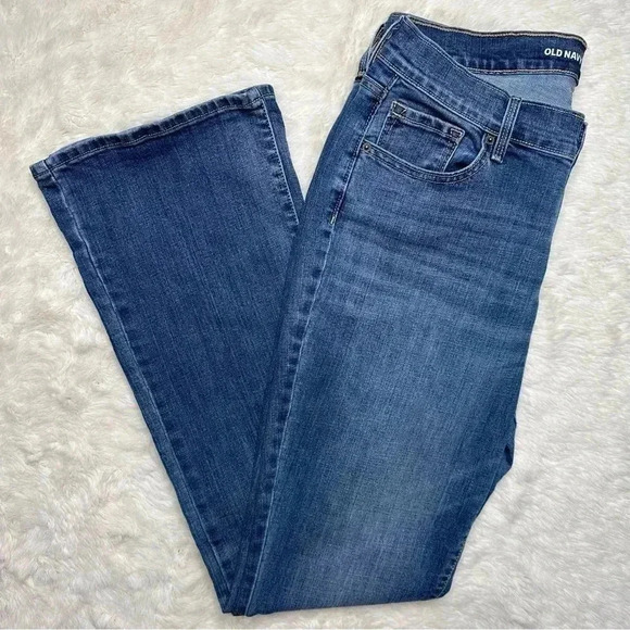 Old Navy Curvy  Jeans Size 10 Long - Picture 1 of 16